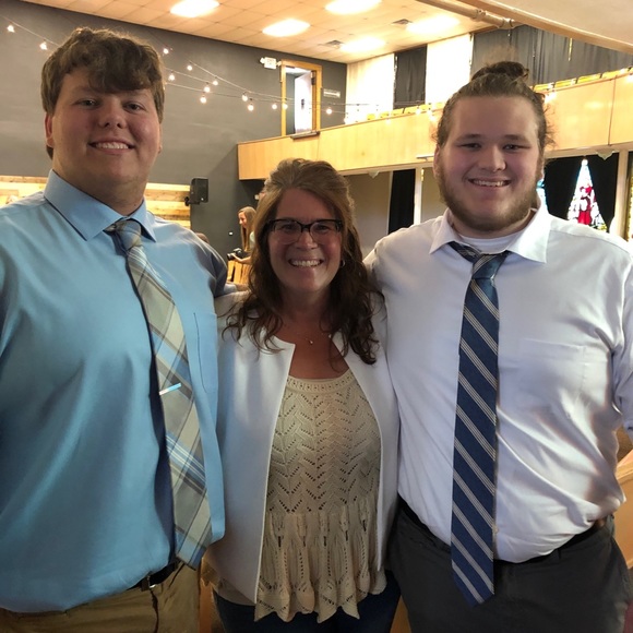 Meet your Posher, Janet - Picture 1 of 1